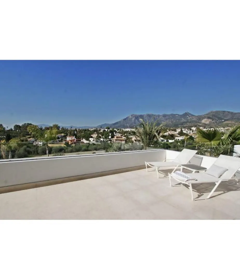 Beautiful Villa With Amazing Views Марбелья